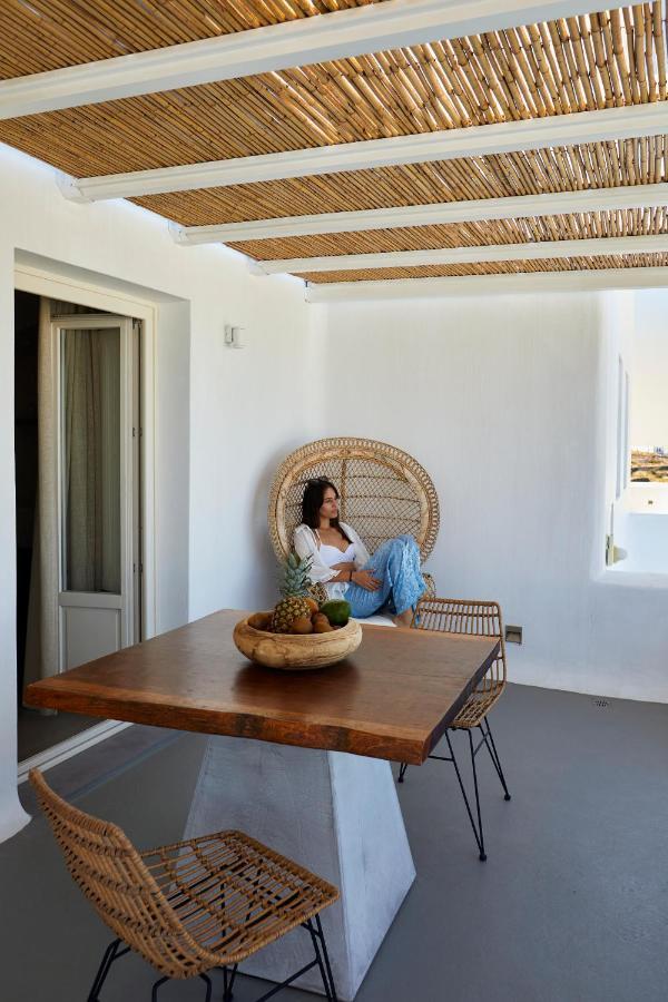 White & Co. Exclusive Island Villas Pyrgos Kallistis Exterior photo